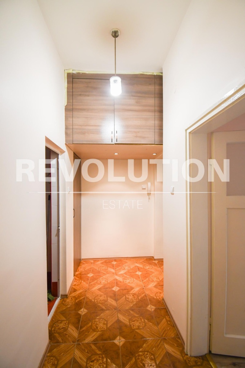 Издаје се  1 спаваћа соба Софија , Докторски паметник , 50 м2 | 58010358 - слика [6]