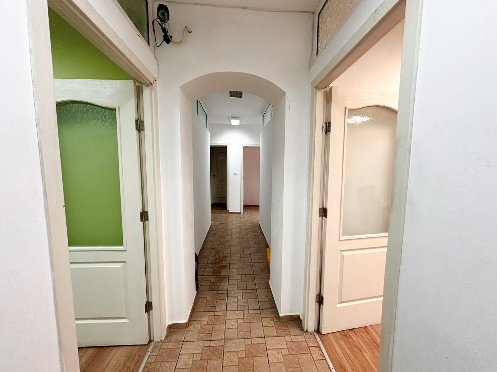 Дава под наем ОФИС, гр. Русе, Център