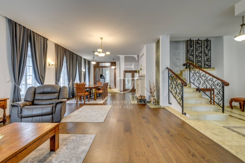 Kiadó  Ház Sofia , Izgrev , 411 négyzetméter | 85489063