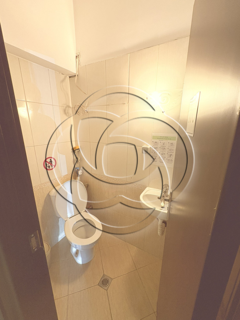 För uthyrning  affär Sofia , Zona B-18 , 110 kvm | 51364172 - bild [12]