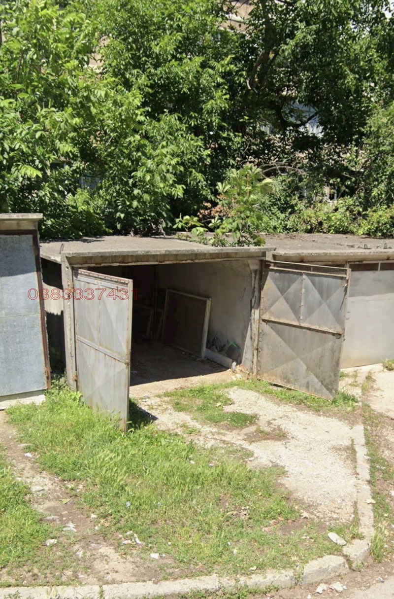 Дава под наем ГАРАЖ, ПАРКОМЯСТО, гр. Ловеч, Младост, снимка 2 - Гаражи и паркоместа - 53037122