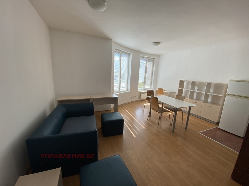 A louer  2 chambres Sofia , Dianabad , 100 m² | 58918245