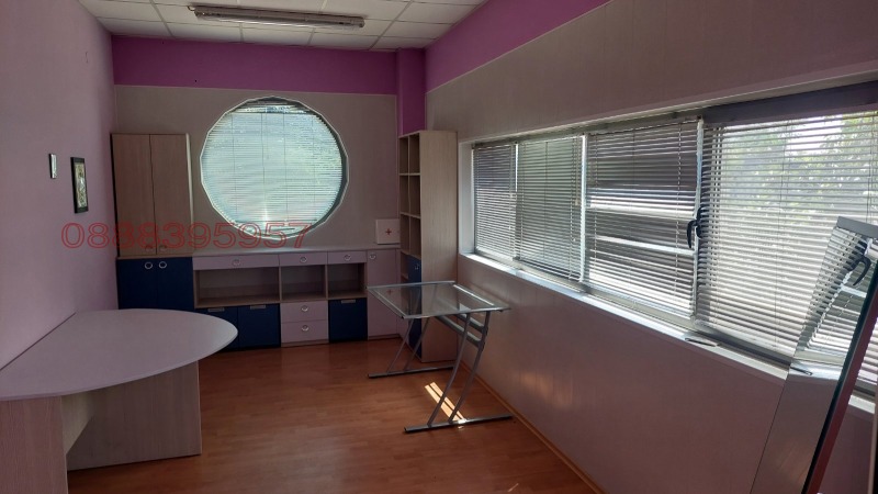 Дава под наем ПРОМ. ПОМЕЩЕНИЕ, гр. Карлово, област Пловдив, снимка 10 - Производствени сгради - 53469025