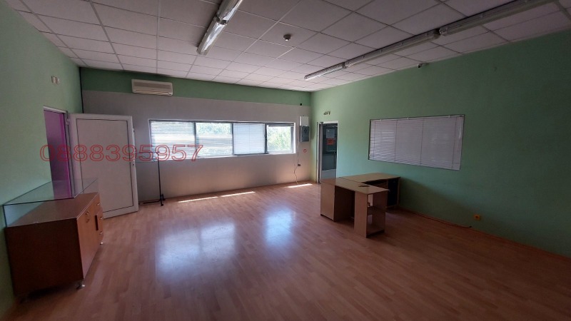 Дава под наем ПРОМ. ПОМЕЩЕНИЕ, гр. Карлово, област Пловдив, снимка 10 - Производствени сгради - 52752077