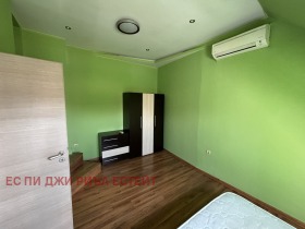 3 dormitorios Jadzhi Dimitar, Sofia 14