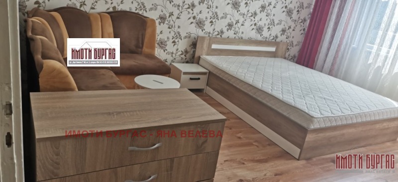 Da affittare  1 camera da letto Burgas , Slavejkov , 45 mq | 37930356