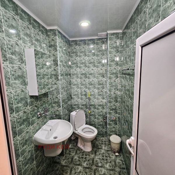 Дава под наем 2-СТАЕН, гр. Варна, Бизнес хотел, снимка 13 - Апартаменти - 52464401