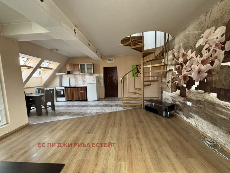 For Rent  3 bedroom Sofia , Hadzhi Dimitar , 180 sq.m | 31584707