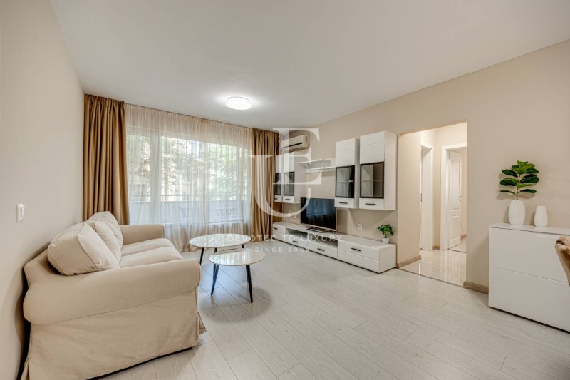 Kiadó  2 hálószobás Sofia , Centar , 90 négyzetméter | 49567835