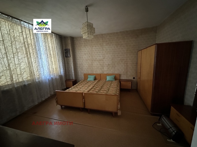For Rent  1 bedroom Pazardzhik , Idealen tsentar , 77 sq.m | 28267178 - image [4]