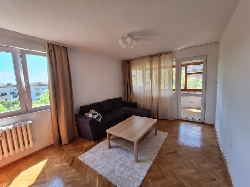 Дава под нем  4-стаен, град София, Гео Милев • 1 100 EUR • ID 66384293 — holmes.bg - [1] 