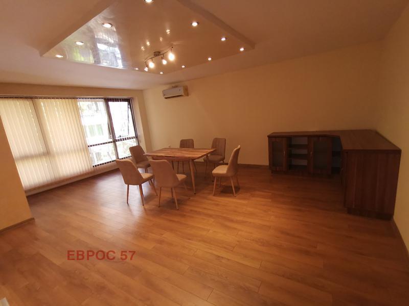 В оренду  2 спальні Пловдив , Център , 160 кв.м | 35045732 - зображення [7]