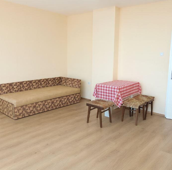 Дава под наем 1-СТАЕН, гр. Варна, Младост 1