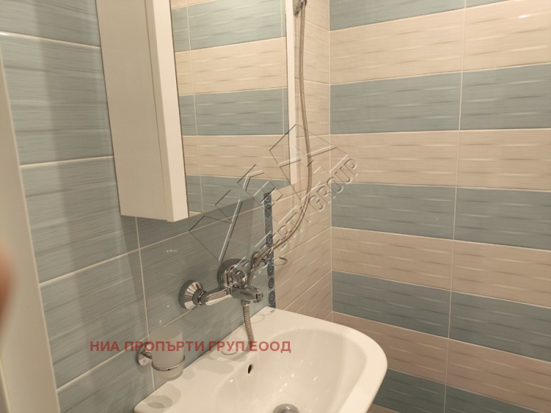 Дава под наем 2-СТАЕН, гр. Бургас, Център, снимка 13 - Апартаменти - 53105600