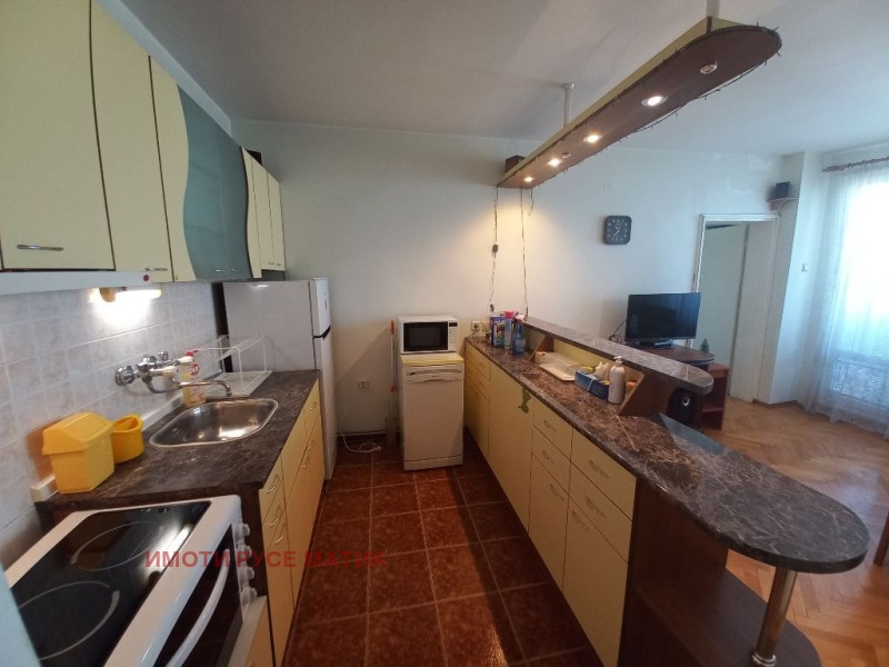 Дава под наем  3-стаен град Русе , Цветница , 67 кв.м | 32923988 - изображение [4]