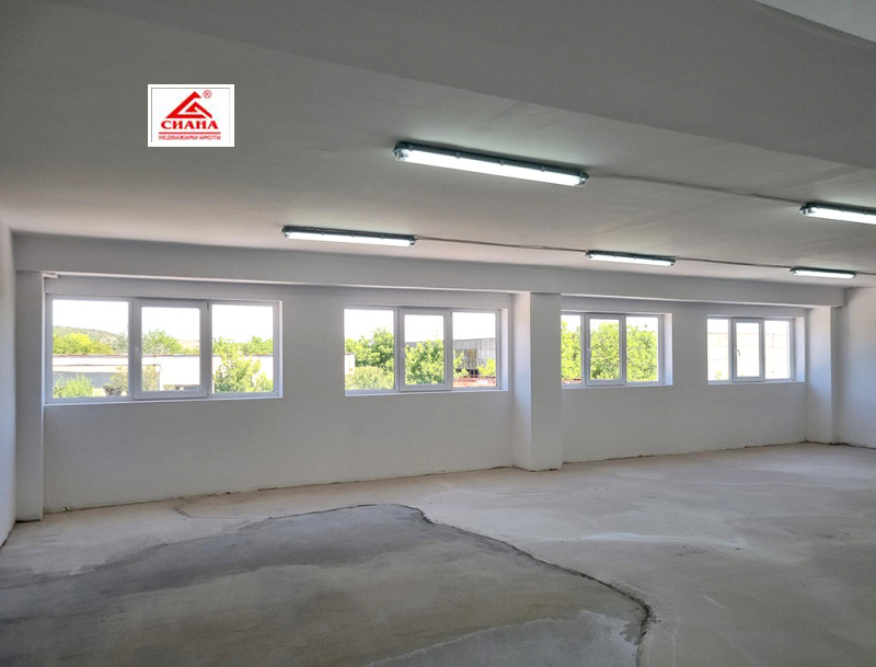 Дава под наем СКЛАД, гр. Бяла, област Русе, снимка 2 - Складове - 52400724