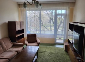 1 quarto Hristo Smirnenski, Plovdiv