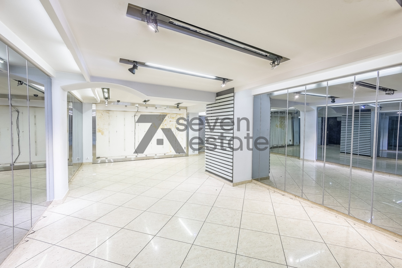 Дава под наем МАГАЗИН, гр. София, Център, снимка 6 - Магазини - 53998343