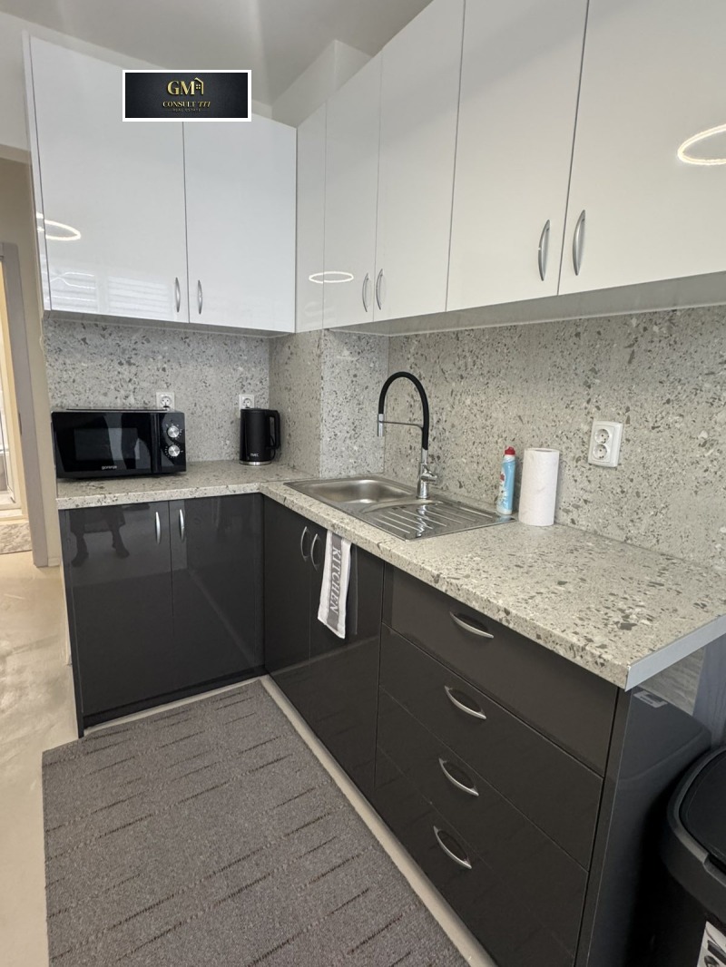 Дава под наем МНОГОСТАЕН, гр. Плевен, Идеален център, снимка 2 - Апартаменти - 52755155