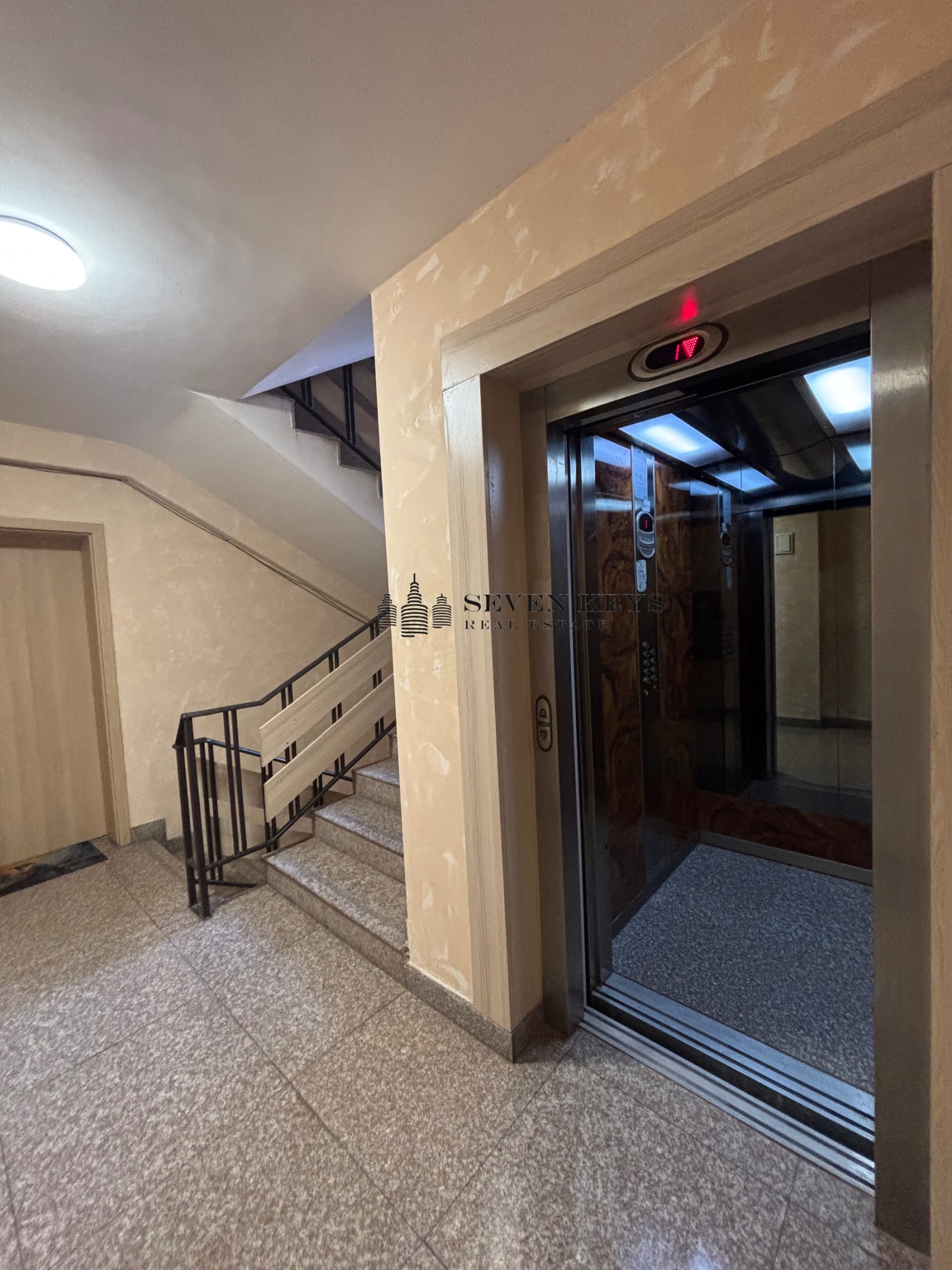 Дава под наем 1-СТАЕН, гр. Варна, Център, снимка 7 - Апартаменти - 53631554