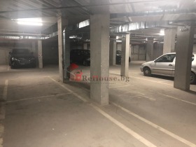 Parkplatz Okraschna bolniza-Generali, Warna 1