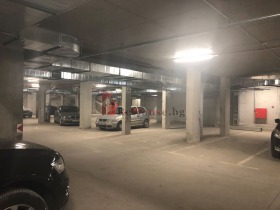 Parkplatz Okraschna bolniza-Generali, Warna 2