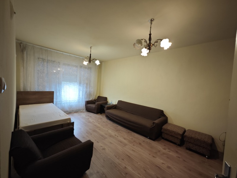 Издаје се  1 спаваћа соба Плевен , Идеален центар , 56 м2 | 78404620