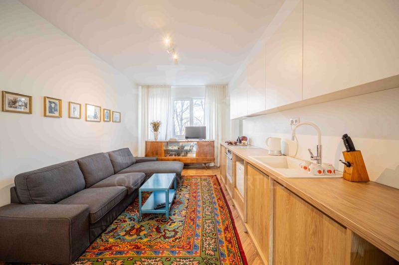 Дава под наем 4-СТАЕН, гр. София, Център, снимка 2 - Апартаменти - 53045325