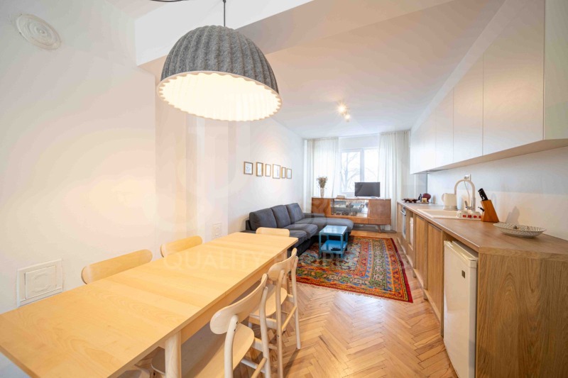 Дава под наем 4-СТАЕН, гр. София, Център