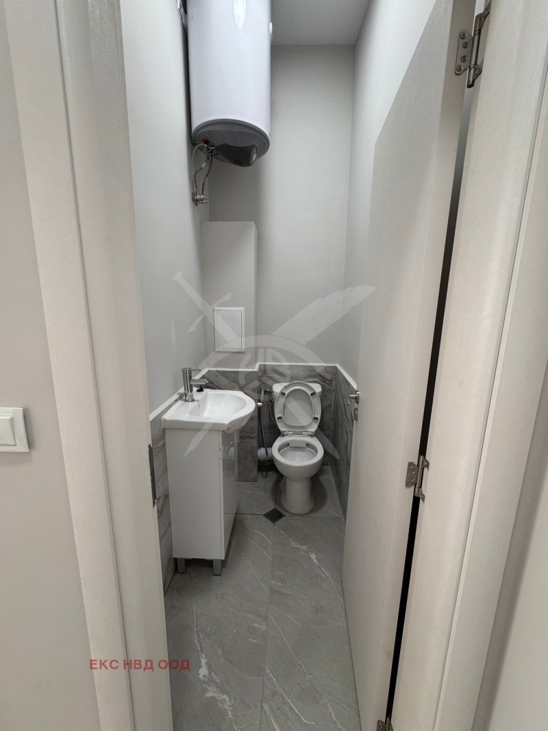 Дава под наем МАГАЗИН, гр. Пловдив, Христо Смирненски, снимка 2 - Магазини - 52808318