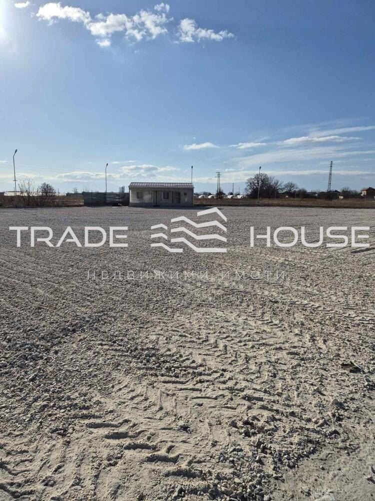 Дава под наем БИЗНЕС ИМОТ, с. Калековец, област Пловдив