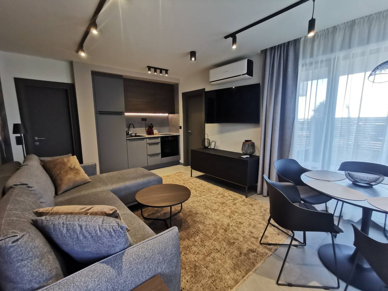 Дава под наем КЪЩА, гр. Бургас, Крайморие, снимка 3 - Къщи - 53730925