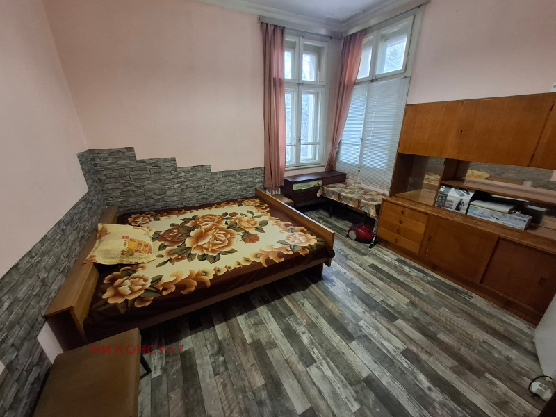 Vuokrattavana  Huone Sofia , Tsentar , 15 neliömetriä | 81087276