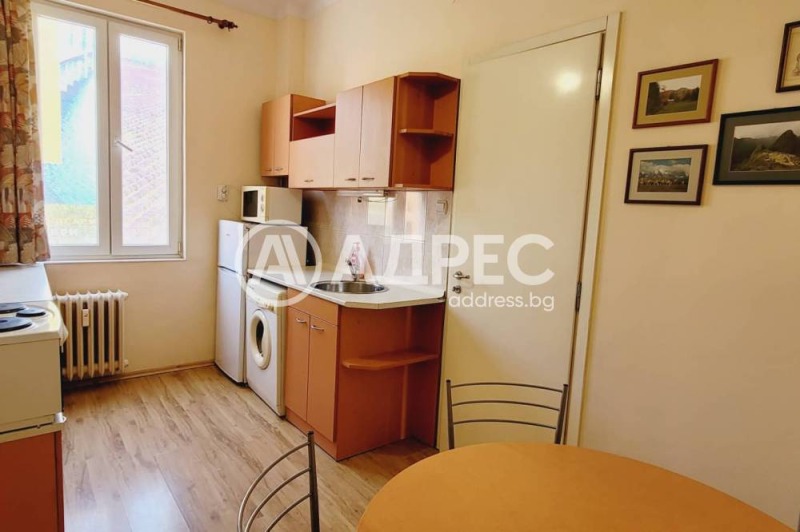 Te huur  Studio Sofia , Tsentar , 50 m² | 51530821 - afbeelding [6]