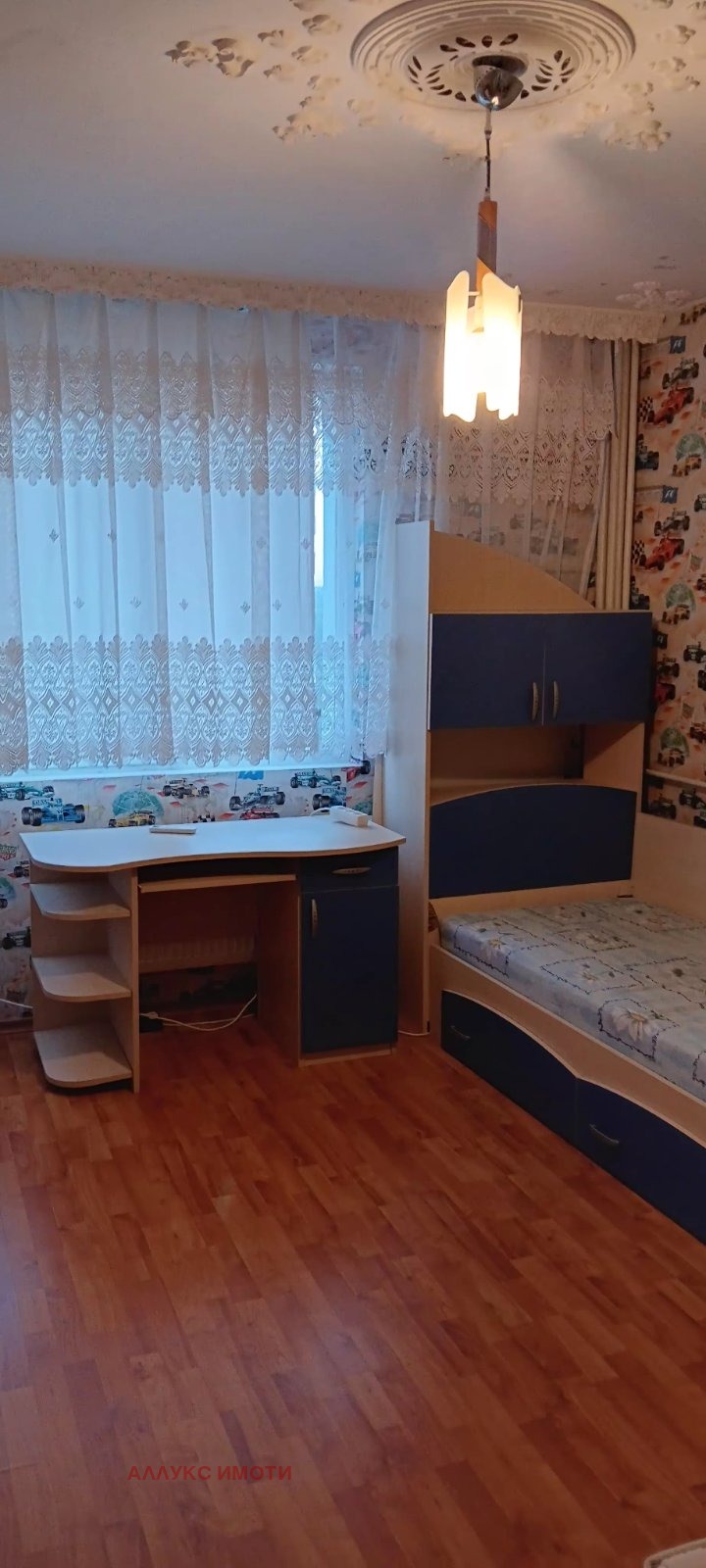 Дава под наем 3-СТАЕН, гр. Русе, Здравец Изток, снимка 8 - Апартаменти - 56043580