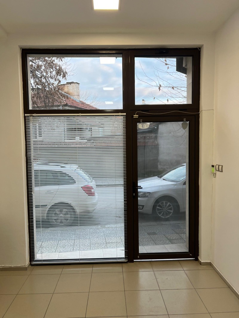 Дава под наем МАГАЗИН, гр. Пловдив, Кършияка, снимка 5 - Магазини - 53129720