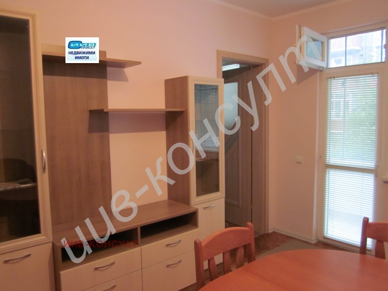 Дава под Наем 2-СТАЕН в град Велико Търново, Център - 50 кв.м / 440 € » 860.57 лв., ИИВ-КОНСУЛТ