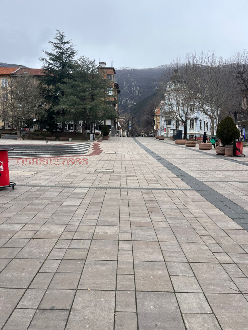 Дава под наем ОФИС, гр. Карлово, област Пловдив