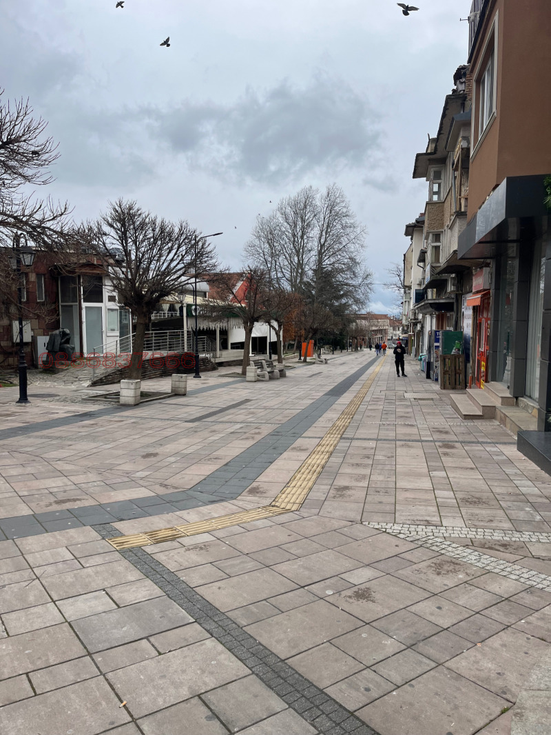 Дава под наем ОФИС, гр. Карлово, област Пловдив, снимка 4 - Офиси - 52889434