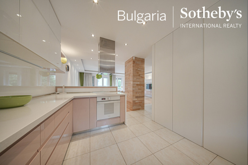 Te huur  Huis Sofia , m-t Kambanite , 253 m² | 56219561 - afbeelding [17]