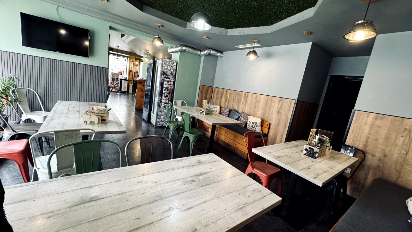 Дава под наем МАГАЗИН, гр. Бургас, Център, снимка 7 - Магазини - 54103895