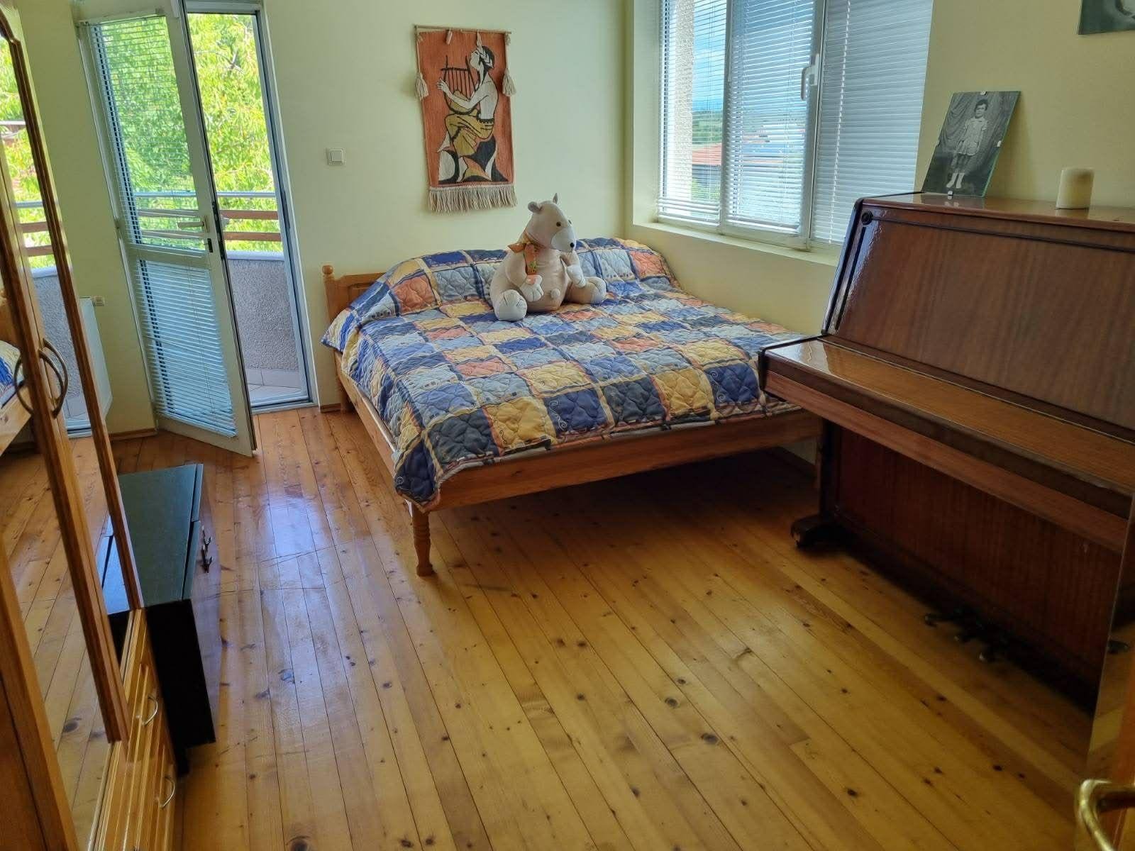 Дава под наем КЪЩА, гр. София, гр. Банкя