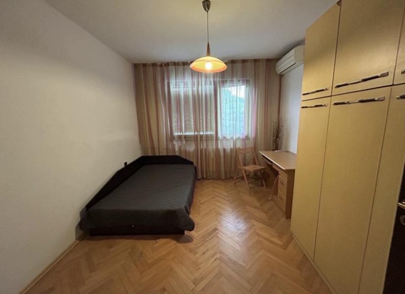 Zu vermieten  2 Schlafzimmer Plowdiw , Zentar , 110 qm | 39310745 - Bild [6]