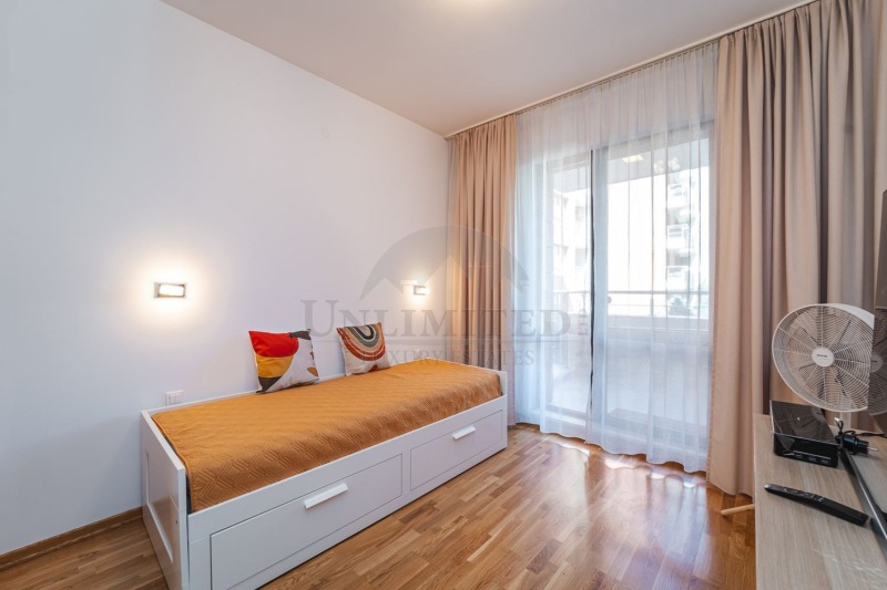 Zu vermieten  3 Schlafzimmer Sofia , Iztok , 184 qm | 17906337 - Bild [9]