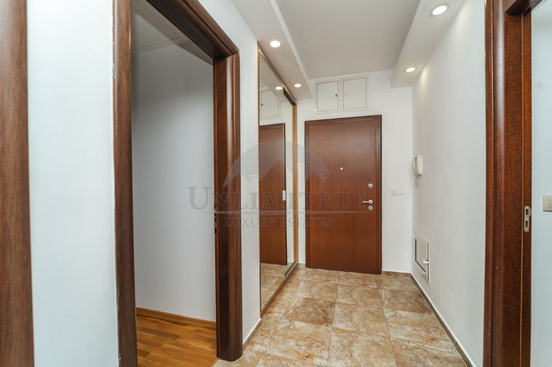 Zu vermieten  3 Schlafzimmer Sofia , Iztok , 184 qm | 17906337 - Bild [16]