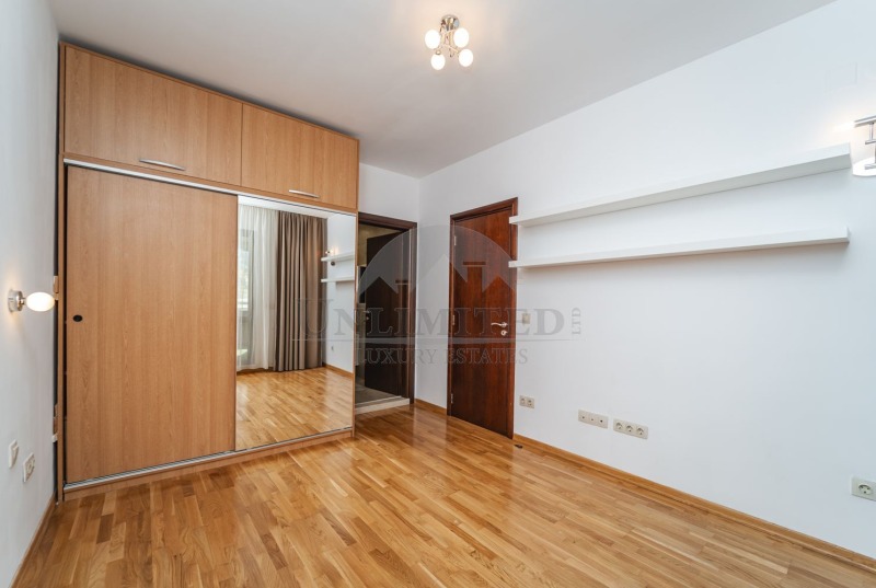 Zu vermieten  3 Schlafzimmer Sofia , Iztok , 184 qm | 17906337 - Bild [6]