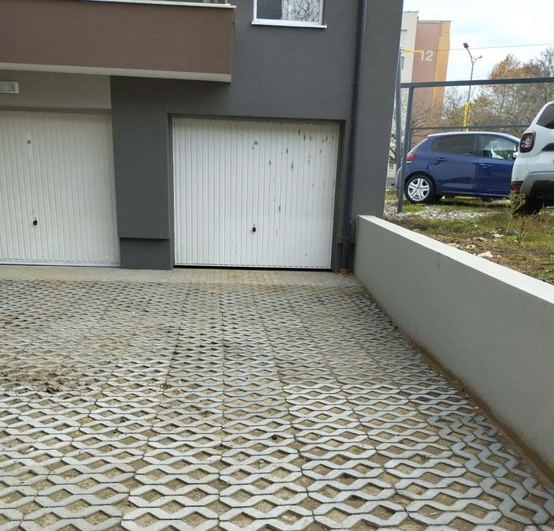 Дава под наем ГАРАЖ, ПАРКОМЯСТО, гр. Кърджали, Възрожденци