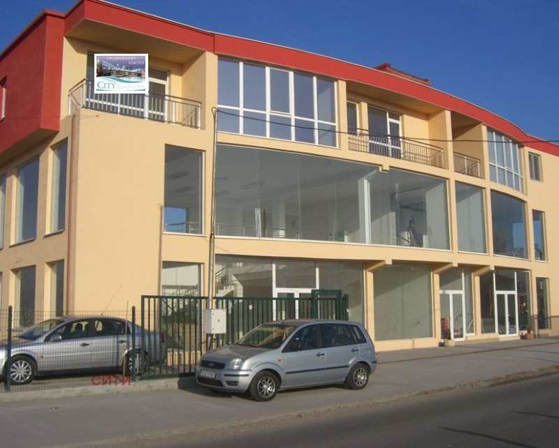 Дава под наем МАГАЗИН, с. Ягодово, област Пловдив