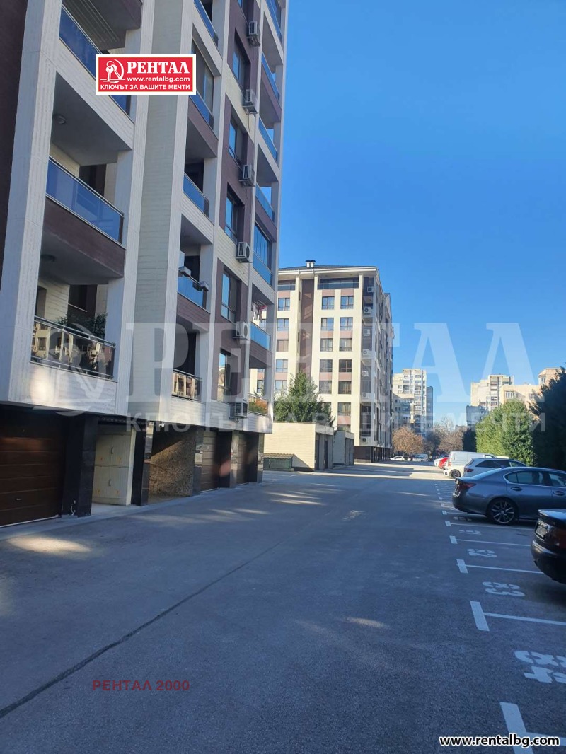 Дава под наем ГАРАЖ, ПАРКОМЯСТО, гр. Пловдив, Тракия, снимка 2 - Гаражи и паркоместа - 53267423