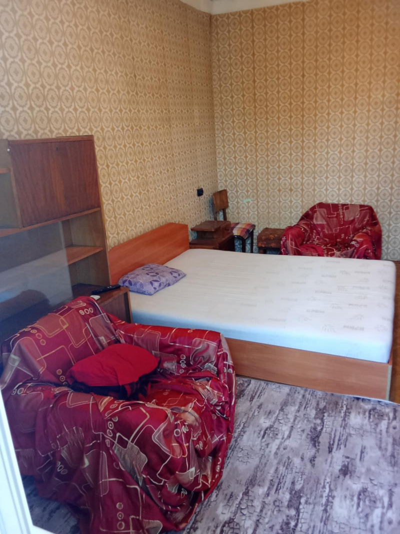Дава под наем  2-стаен град Хасково , Център , 58 кв.м | 82599218
